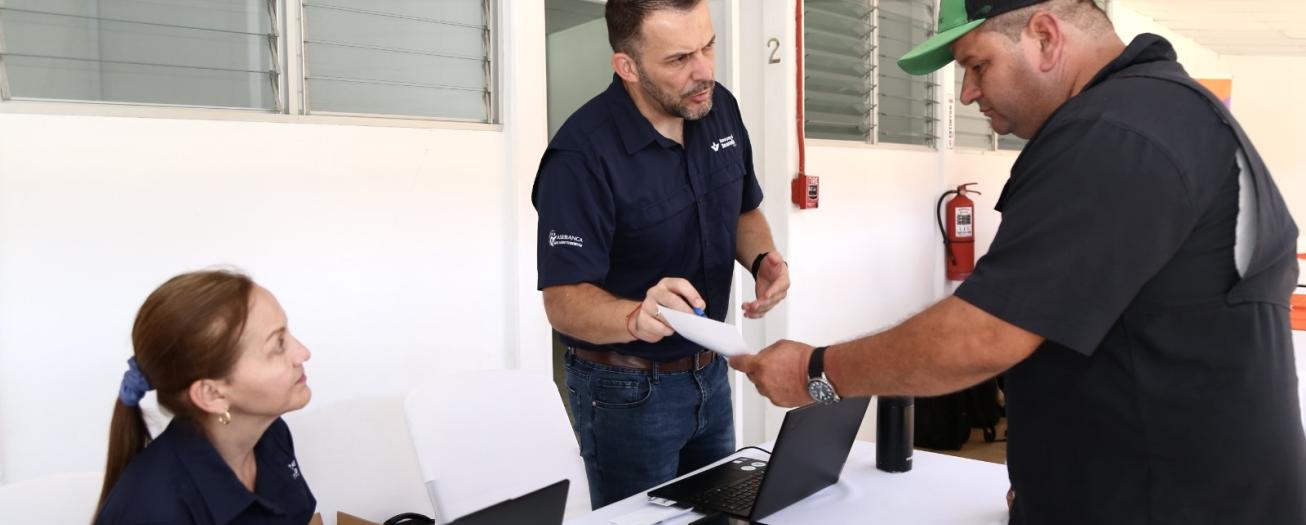 Pongámosle a su Pyme" se realizó en Grecia 