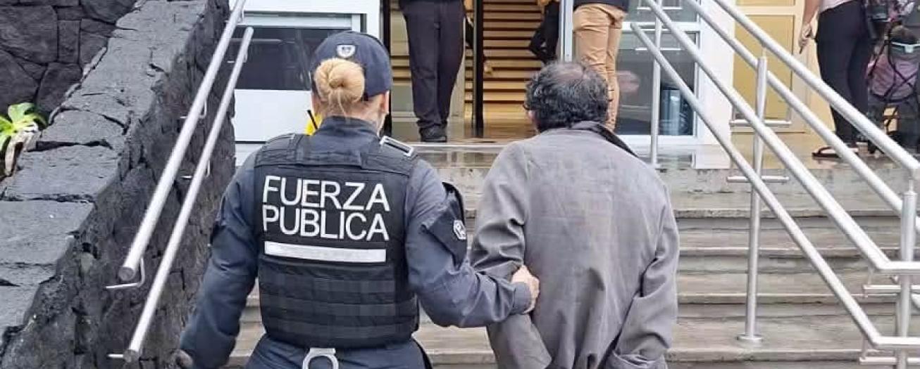 FuerzaPública de SanRamón saca de las calles a seis sujetos con orden de captura y decomisa arma de fuego