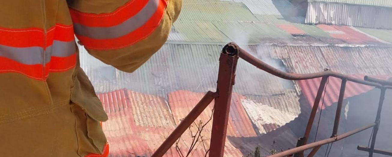 Dos viviendas afectadas  por incendio en Tacares