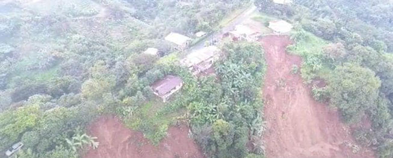 Deslizamientos dejan 30 casas con daños totales en el Cajón y San Miguel